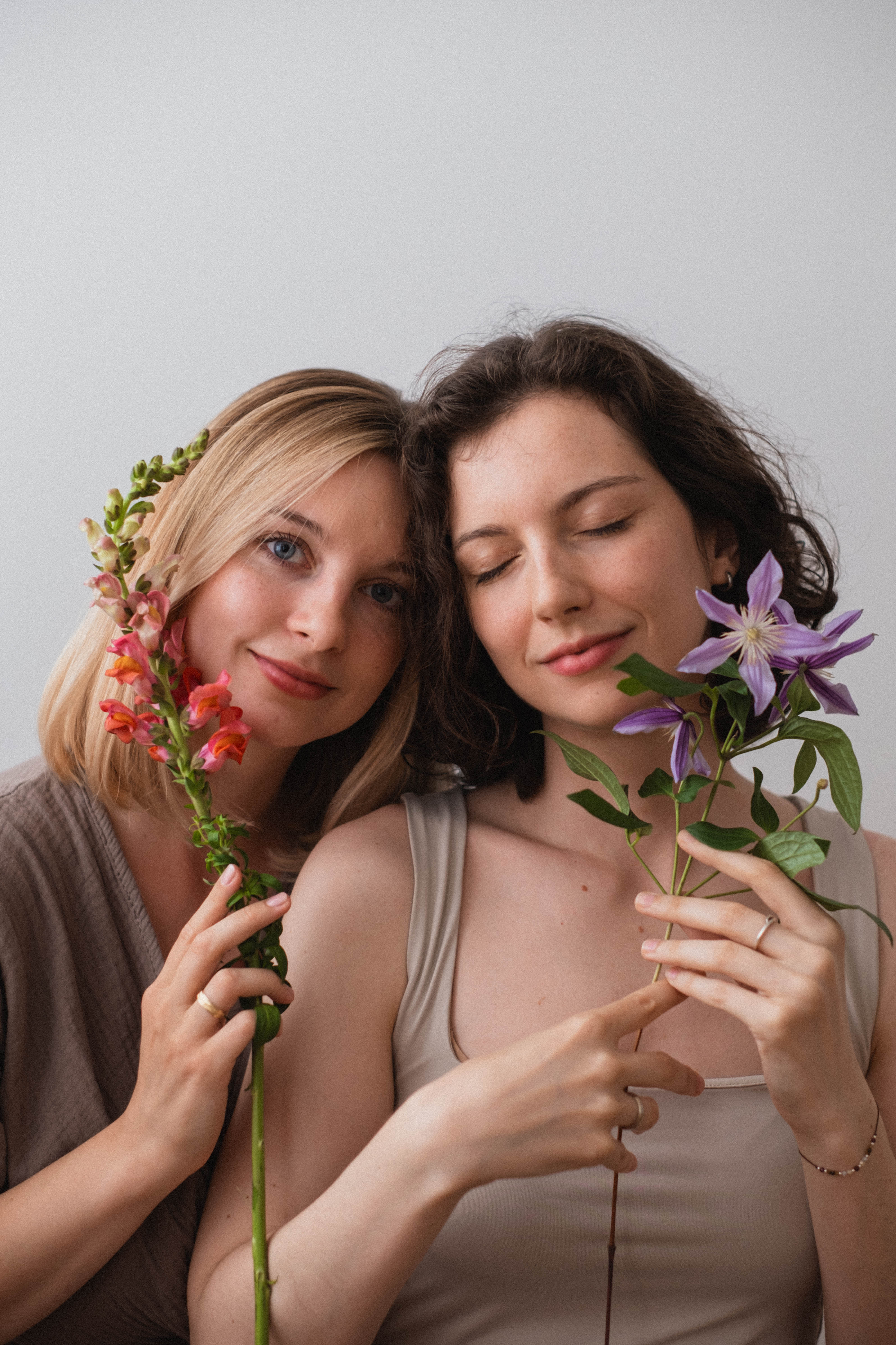 Julia i Wiktoria Zaczyk – prowadzące Ceremonię Relaksu Slowment Studio Szczecin