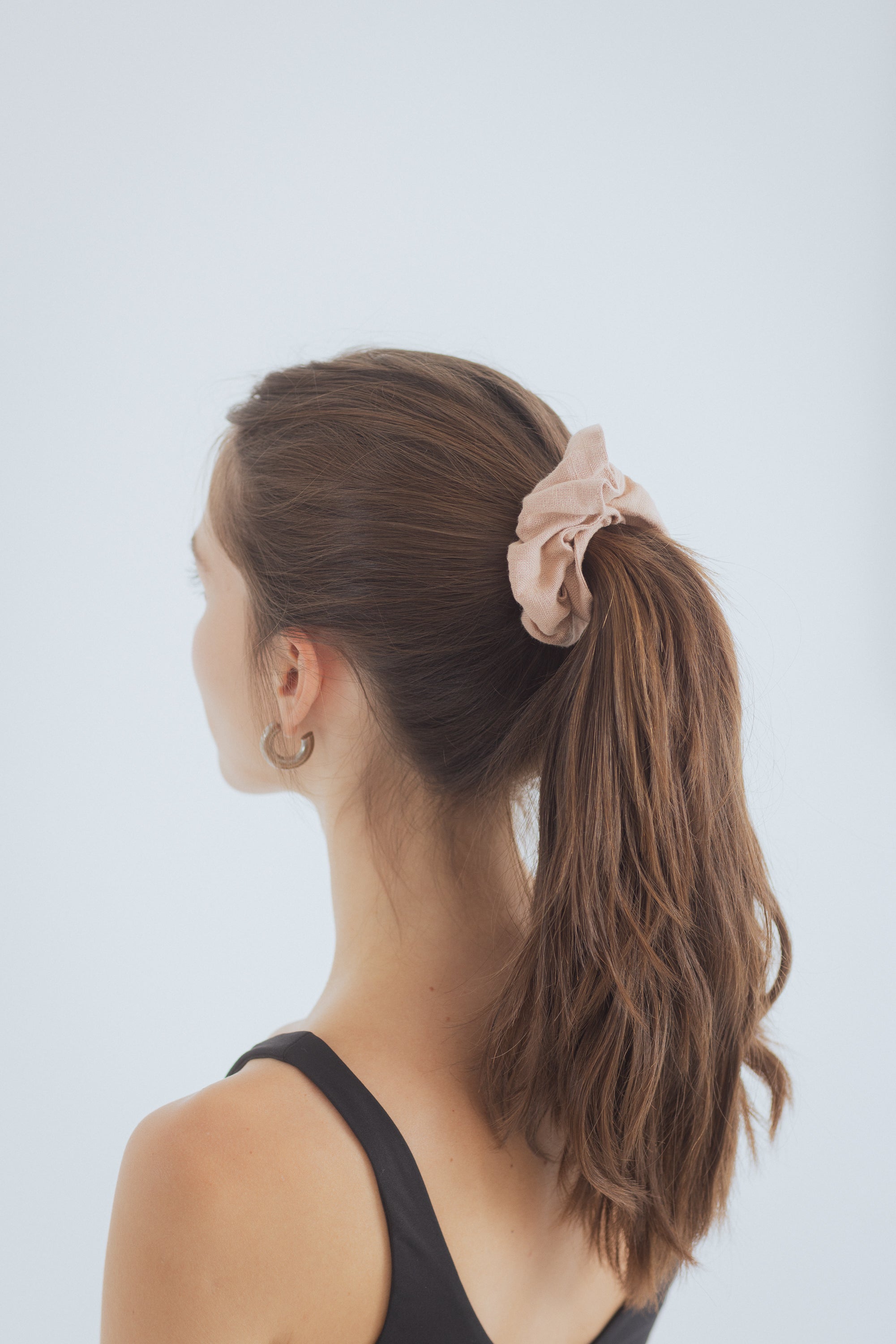 Lniana gumka scrunchie Gaia