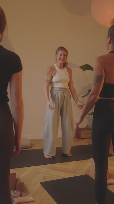 Warsztaty jogi Yoga & Movement Flow z Anią Brzezińską w Slowment Studio Szczecin